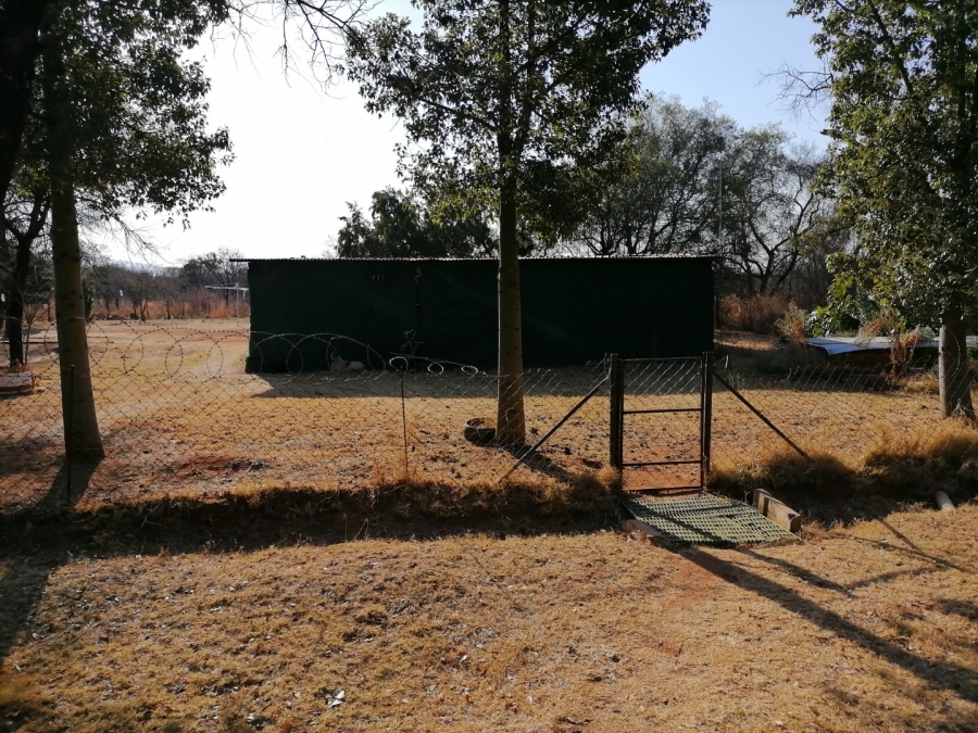 Commercial Property for Sale in Renosterfontein A H North West